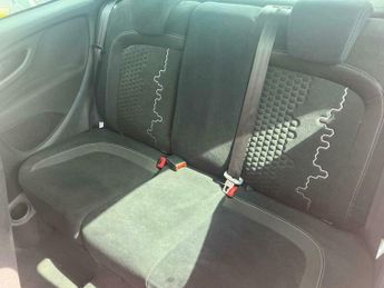 Fiat Punto 1.4 Jet Black II Euro 6 (s/s) 3dr