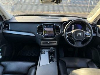 Volvo XC90 2.0 B5 MHEV Plus Auto 4WD Euro 6 (s/s) 5dr