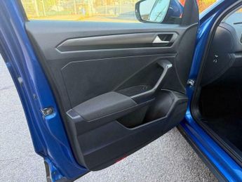 Volkswagen T-Roc 1.5 TSI EVO SE DSG Euro 6 (s/s) 5dr