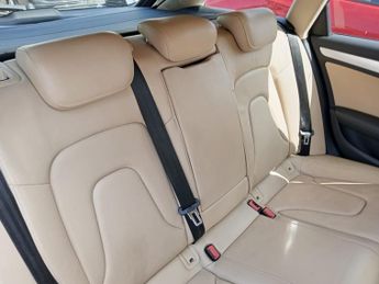 Audi A4 AVANT TDI SE TECHNIK