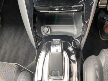 Peugeot 2008 PURETECH S/S GT LINE AUTOMATIC