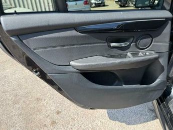 BMW 2 SERIES 2.0 220d M Sport Auto Euro 6 (s/s) 5dr