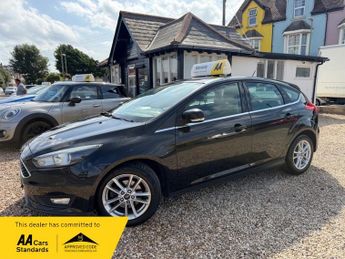 Ford Focus 1.0T EcoBoost Zetec Hatchback 5dr Petrol Powershift Euro 6 (100 