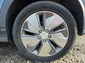 Hyundai KONA 64kWh Premium SE Auto 5dr