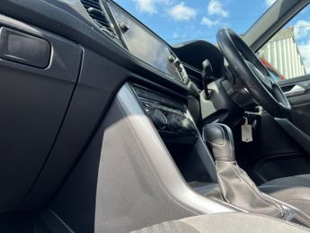 Volkswagen T-Roc R-LINE TDI EVO DSG
