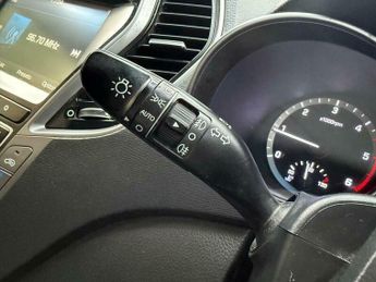 Hyundai Santa Fe 2.2 CRDi Blue Drive Premium Auto 4WD Euro 6 (s/s) 5dr (7 Seat)