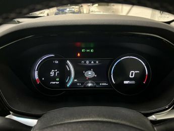 Kia Niro 4 PLUS
