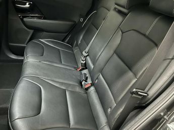 Kia Niro 4 PLUS