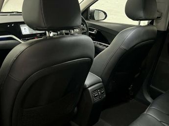 Kia Niro 4 PLUS