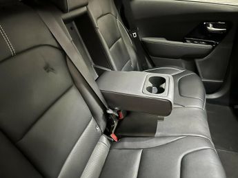 Kia Niro 4 PLUS