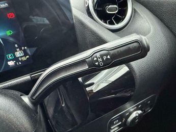 Mercedes-Benz B Class 1.3 B250e 15.6kWh AMG Line (Executive) 8G-DCT Euro 6 (s/s) 5dr