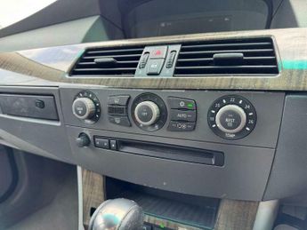 BMW 5 SERIES 2.5 525i SE Saloon 4dr Petrol Auto Euro 4 (218 ps)