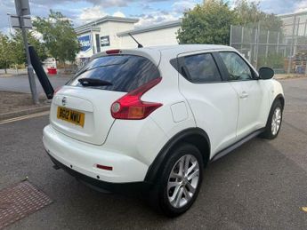 Nissan Juke 1.6 Acenta Premium CVT Euro 5 5dr