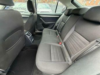 Skoda Octavia 1.6 TDI SCR SE Technology DSG Euro 6 (s/s) 5dr