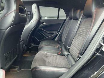 Mercedes-Benz CLA 2.1 CLA220d AMG Line Shooting Brake 7G-DCT Euro 6 (s/s) 5dr