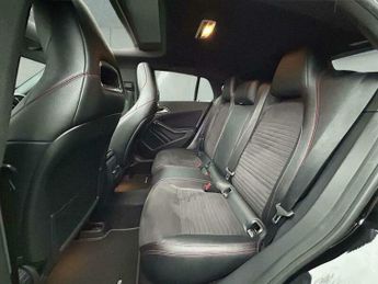 Mercedes-Benz CLA 2.1 CLA220d AMG Line Shooting Brake 7G-DCT Euro 6 (s/s) 5dr