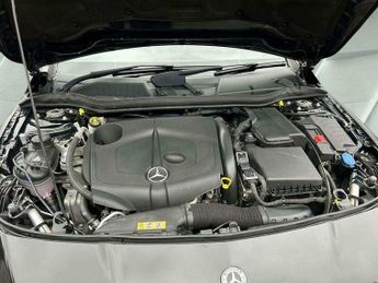 Mercedes-Benz CLA 2.1 CLA220d AMG Line Shooting Brake 7G-DCT Euro 6 (s/s) 5dr