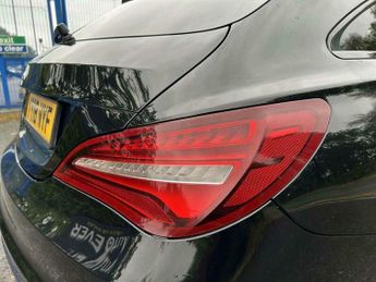 Mercedes-Benz CLA 2.1 CLA220d AMG Line Shooting Brake 7G-DCT Euro 6 (s/s) 5dr