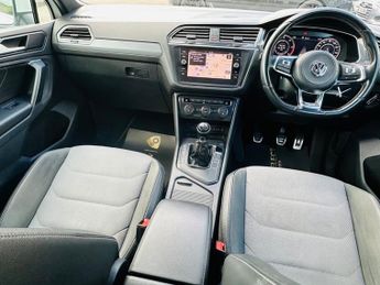 Volkswagen Tiguan R-LINE TDI
