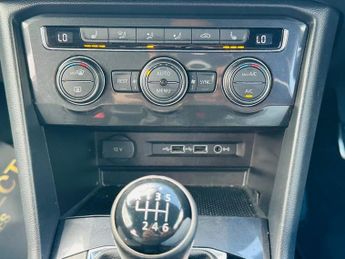 Volkswagen Tiguan R-LINE TDI