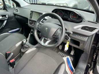 Peugeot 208 1.2 VTi PureTech Style Euro 5 5dr