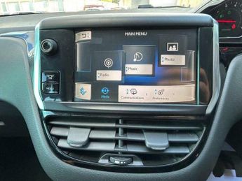 Peugeot 208 1.2 VTi Active Euro 5 5dr