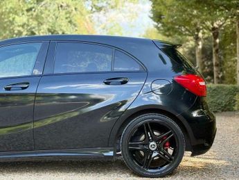 Mercedes-Benz A Class 1.8 A180 CDI BlueEfficiency AMG Sport 7G-DCT Euro 5 (s/s) 5dr