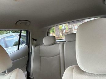 Nissan Leaf 24kWh Auto 5dr