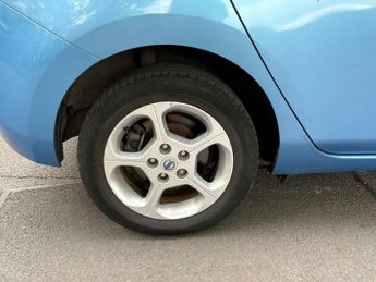Nissan Leaf 24kWh Auto 5dr