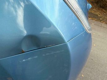 Nissan Leaf 24kWh Auto 5dr