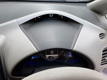Nissan Leaf 24kWh Auto 5dr