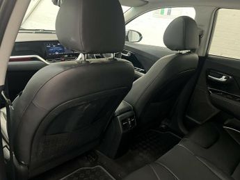 Kia Niro 4 PLUS