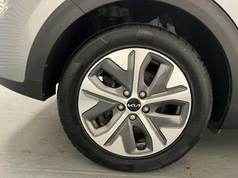 Kia Niro 4 PLUS