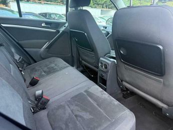 Volkswagen Golf 35.8kWh e-Golf Auto 5dr