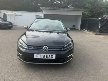 Volkswagen Golf 35.8kWh e-Golf Auto 5dr