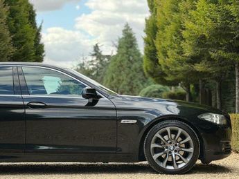 BMW 5 SERIES 2.0 520d Luxury Auto Euro 6 (s/s) 4dr