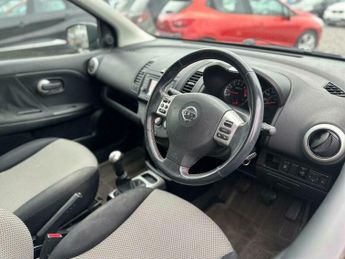 Nissan Note 1.4 16V n-tec Euro 5 5dr