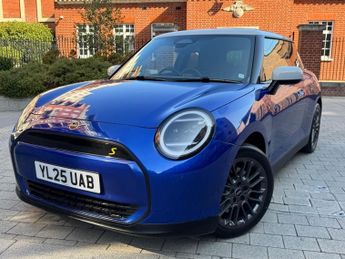 MINI Cooper SE EXCLUSIVE
