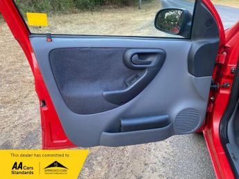 Vauxhall Corsa COMFORT 16V 1.4