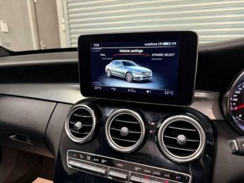 Mercedes-Benz C Class 2.1 C220d AMG Line (Premium Plus) 7G-Tronic+ Euro 6 (s/s) 4dr