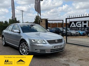 Volkswagen Phaeton 3.0 TDI V6 Saloon 4dr Diesel Automatic 4MOTION (5 Seats) (259 g/