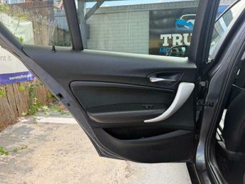 BMW 1 SERIES 2.0 118d SE Auto Euro 6 (s/s) 5dr