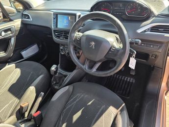 Peugeot 208 ACTIVE