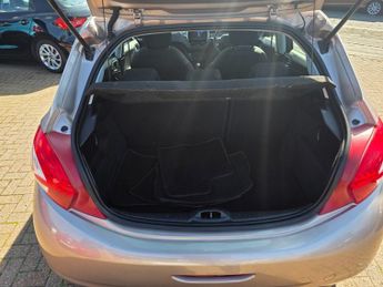 Peugeot 208 ACTIVE