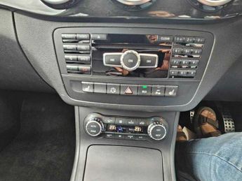 Mercedes-Benz B Class 1.6 Petrol Automatic 5dr 5 Seats