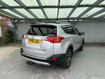 Toyota RAV4 2.2 D-CAT Invincible Auto 4WD Euro 5 5dr