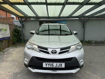 Toyota RAV4 2.2 D-CAT Invincible Auto 4WD Euro 5 5dr