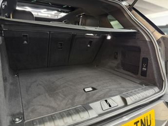 Land Rover Range Rover Sport DYNAMIC SE [EXTENDED LAND ROVER WARRANTY]