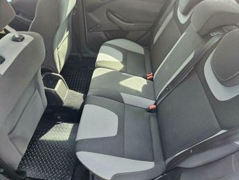 Ford Focus 1.6 Zetec Powershift Euro 5 5dr