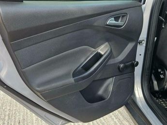 Ford Focus 1.6 Zetec Powershift Euro 5 5dr